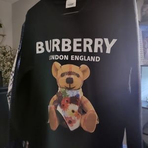 Burberry crewneck sweater unisex bnwt